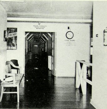 image of hospital entrance